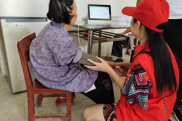 家醫(yī)簽約、入戶隨訪服務(wù)